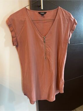Express Dusky Rust Zip-Front V-Neck Tunic